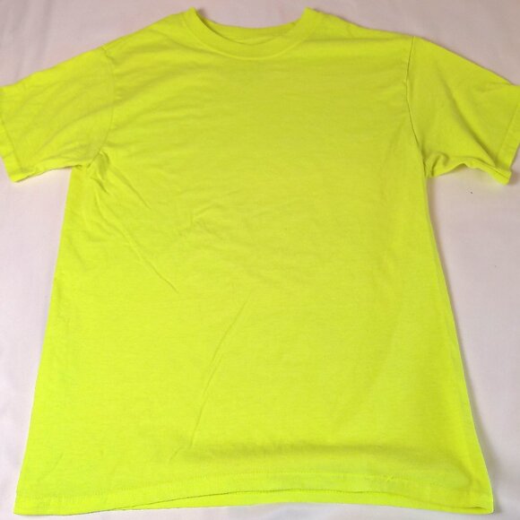 Boy’s Clothing Lot: Large (10-12) 5 shirts + 1 pair of shorts + 2 hats - Picture 10 of 16